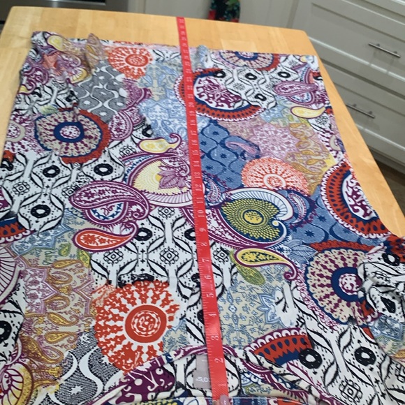 Chico’s colorful size 1 polyester spandex tunic top. See photos for details and - Picture 7 of 11